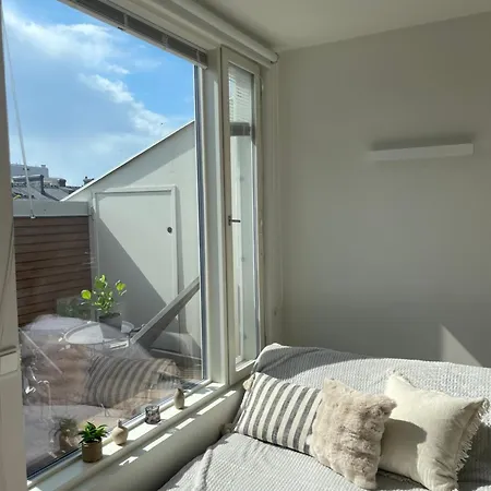 Heart Of Helsinki, New Loft,walk Everywhere, Balcony,two Beds, Tram To Railway 100m, Walk Railway 20 Mins