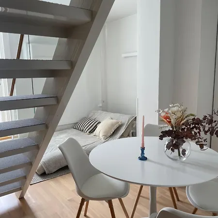Heart Of Helsinki, New Loft,walk Everywhere, Balcony,two Beds, Tram To Railway 100m, Walk Railway 20 Mins * Helsinki