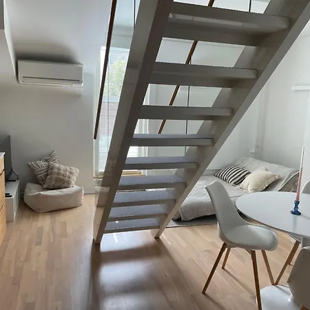 Heart Of Helsinki, New Loft,walk Everywhere, Balcony,two Beds, Tram To Railway 100m, Walk Railway 20 Mins *