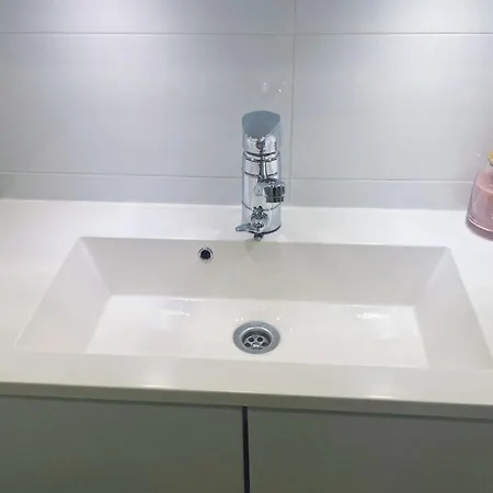 Heart Of Helsinki, New Loft,walk Everywhere, Balcony,two Beds, Tram To Railway 100m, Walk Railway 20 Mins * Helsinki