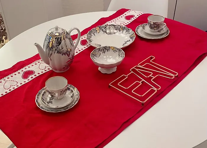 Heart Of Helsinki, New Loft,walk Everywhere, Balcony, 1 Beds And 1 Sofa Bed, Tram To Railway 100m, Walk Railway 20 Mins Lägenhet *