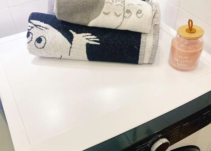 Heart Of Helsinki, New Loft,walk Everywhere, Balcony,two Beds, Tram To Railway 100m, Walk Railway 20 Mins דירה