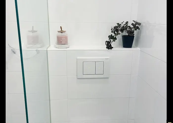 Heart Of Helsinki, New Loft,walk Everywhere, Balcony, 1 Beds And 1 Sofa Bed, Tram To Railway 100m, Walk Railway 20 Mins Lägenhet Helsingfors