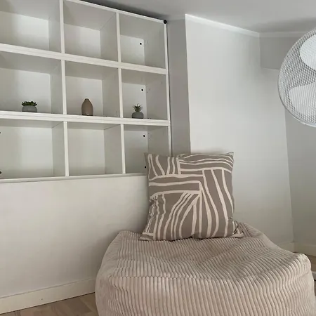 Heart Of Helsinki, New Loft,walk Everywhere, Balcony,two Beds, Tram To Railway 100m, Walk Railway 20 Mins Helsingfors