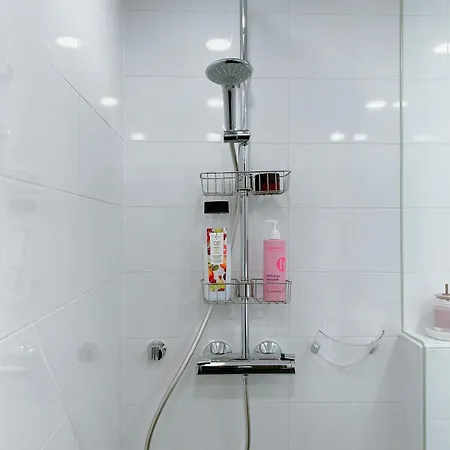 Heart Of Helsinki, New Loft,walk Everywhere, Balcony,two Beds, Tram To Railway 100m, Walk Railway 20 Mins *