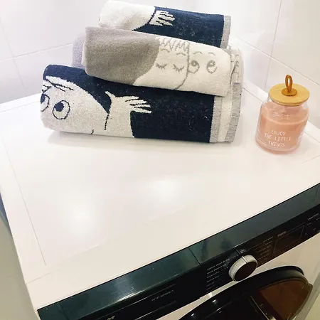 Heart Of Helsinki, New Loft,walk Everywhere, Balcony,two Beds, Tram To Railway 100m, Walk Railway 20 Mins Lägenhet